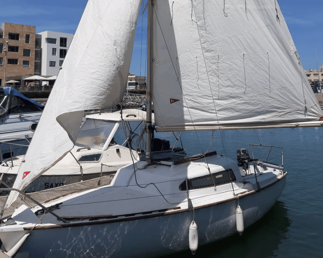Voilier au port